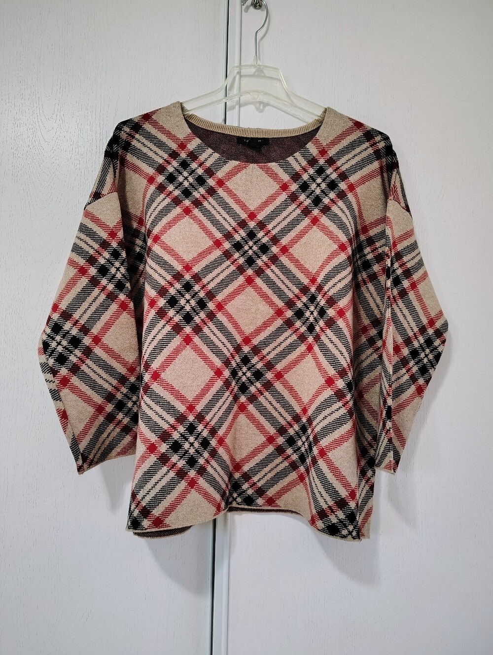 TAHARI My Perfect Shape Plaid Knit Sweater in Beige, Black & Red Size 2X